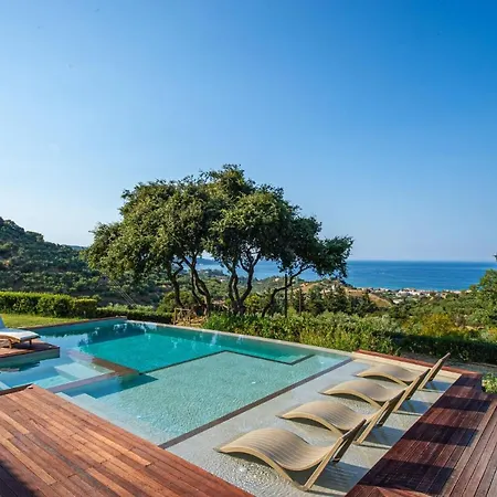 Wild Oak Estate - Stone Villa With Sea Views , By Zantewize Vilă