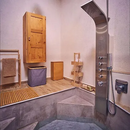 Wild Oak Estate - Stone Villa With Sea Views , By Zantewize Vilă *