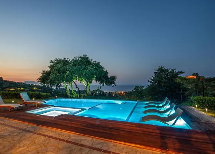 ヴィラ Wild Oak Estate - Stone With Sea Views , By Zantewize