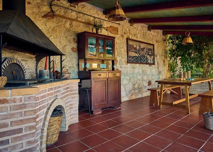 Wild Oak Estate - Stone With Sea Views , By Zantewize