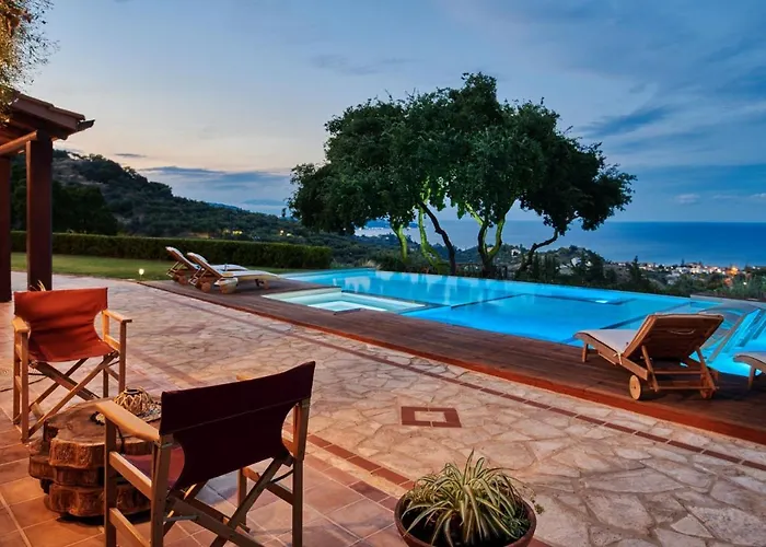 Wild Oak Estate - Stone With Sea Views , By Zantewize ヴィラ *
