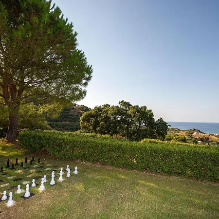 Wild Oak Estate - Stunning Views At A Dreamy Location, By Zantewize Holiday home