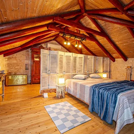 Wild Oak Estate - Stunning Views At A Dreamy Location, By Zantewize Holiday home