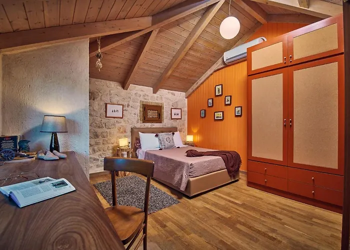 Villa Wild Oak Estate - Stone With Sea Views , By Zantewize