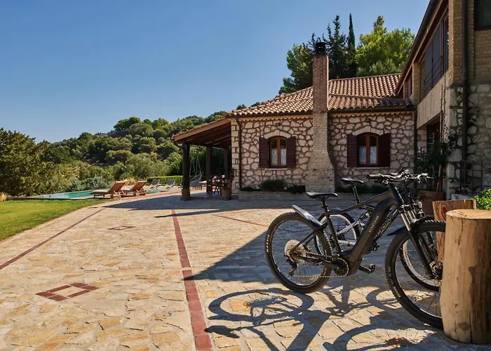 Wild Oak Estate - Stone With Sea Views , By Zantewize