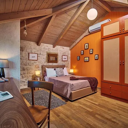 Willa Wild Oak Estate - Stone With Sea Views , By Zantewize