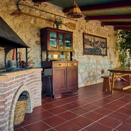 Wild Oak Estate - Stone With Sea Views , By Zantewize