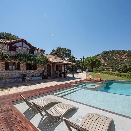 Willa Wild Oak Estate - Stone With Sea Views , By Zantewize Argassi